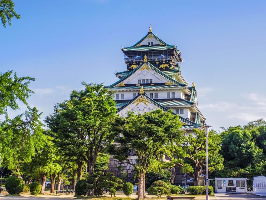 1-Day Walking Tour in Osaka：Castle, Temples and Ukiyoe - Exploring Osakas Iconic Landmarks