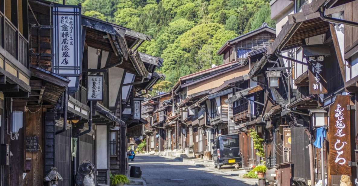 Nagano/Matsumoto: Matsumoto Castle and Narai-juku Day Trip - Exploring Matsumoto Castle