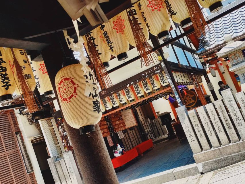Osaka: Guided Walking Tour to Castle, Shinsekai, & Dotonbori - Itinerary and Attractions