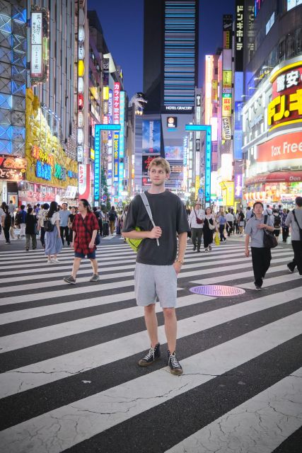 Tokyo: Shibuya & Shinjuku Photo & Vlog Shooting Tour - Exploring Shibuya City