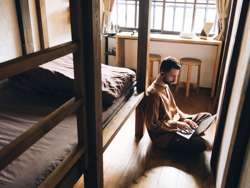 Ishikawa: Komatsu Airport Mobile WiFi Rental - Inclusions and Add-ons