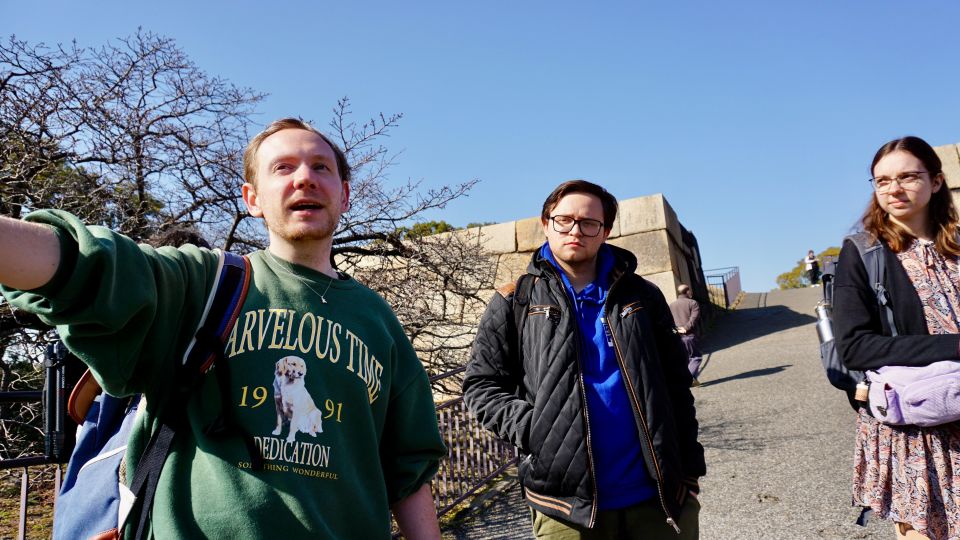 Tokyo: Imperial Palace History Walking Tour - A Relaxing Stroll Through Gardens