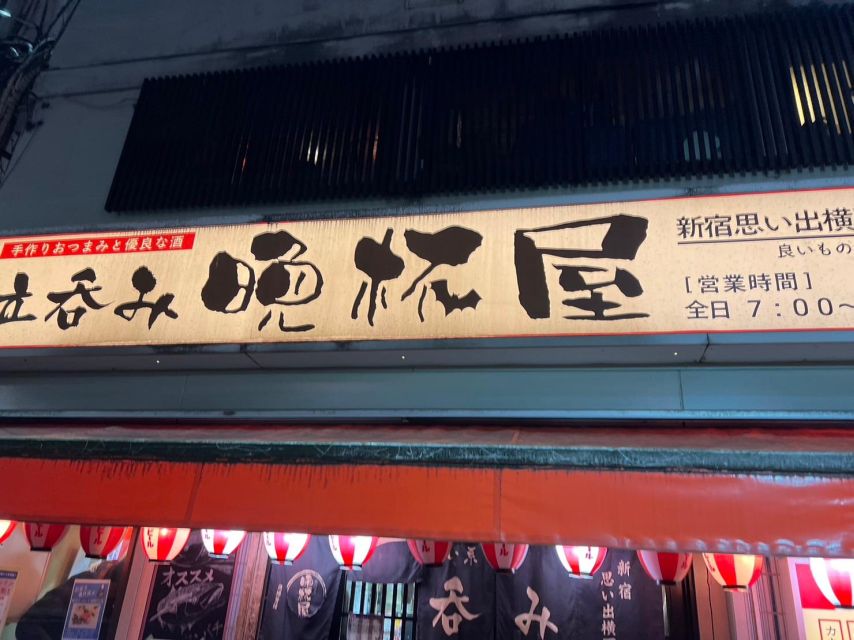Tokyo Retro Izakaya and Bar Experience in Shinjuku - Authentic Japanese Food Adventure