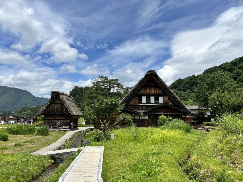 Kanazawa to Shirakawago: Half-Day Tour - Tour Reviews