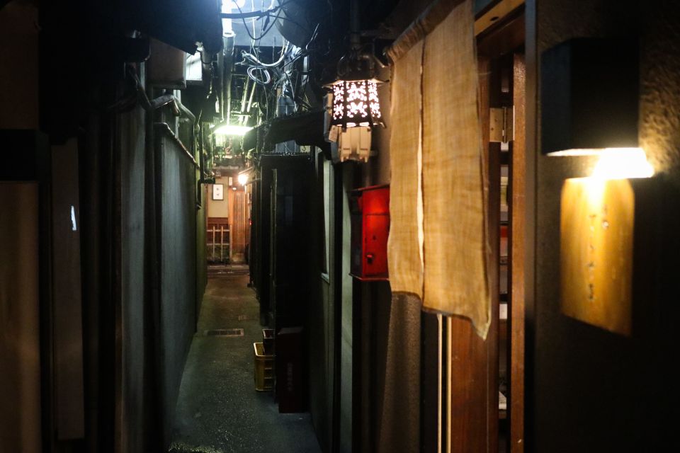 Kyoto : 3-Hour Bar Hopping Tour in Pontocho Alley at Night - Important Tour Details