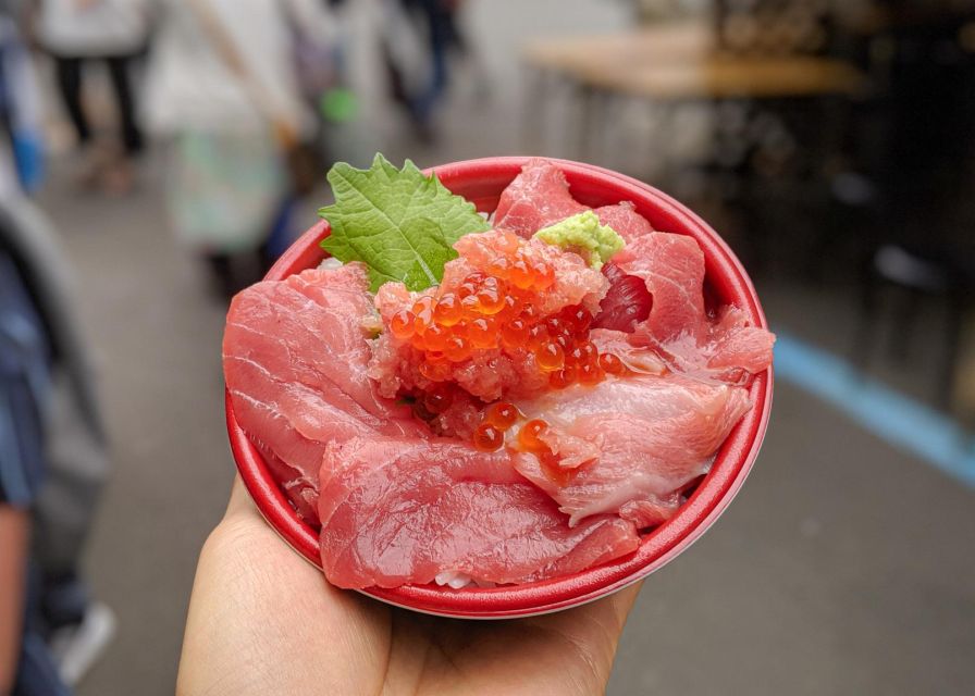 Small Group Tsukiji Fish Market Food Tour - Savoring the Fresh Catch