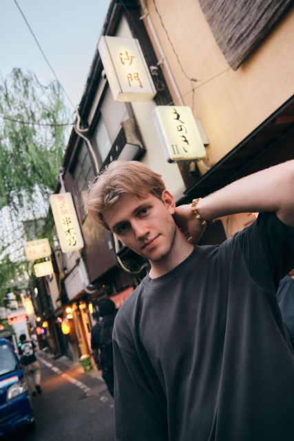 Tokyo: Shibuya & Shinjuku Photo & Vlog Shooting Tour - Customer Reviews and Ratings