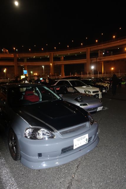 Tokyo: Nighttime Car Tour to Daikoku PA With Local Guide - Interacting With Local Car Enthusiasts