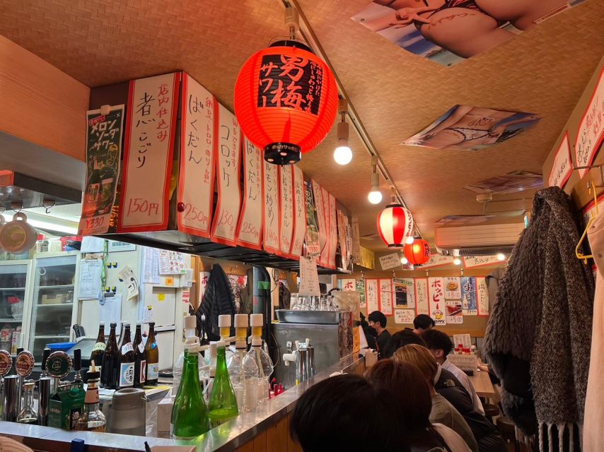 Tokyo Retro Izakaya and Bar Experience in Shinjuku - Enjoying Local Beverages and Delights