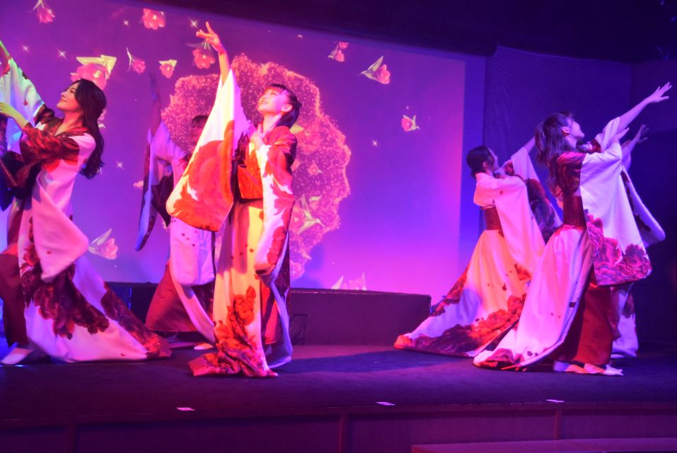 Tokyo: Traditional Story/Female Samurai Show With Drink - Reviews From Past Attendees