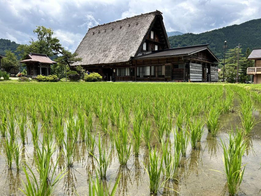 Kanazawa to Shirakawago: Half-Day Tour - Booking Details