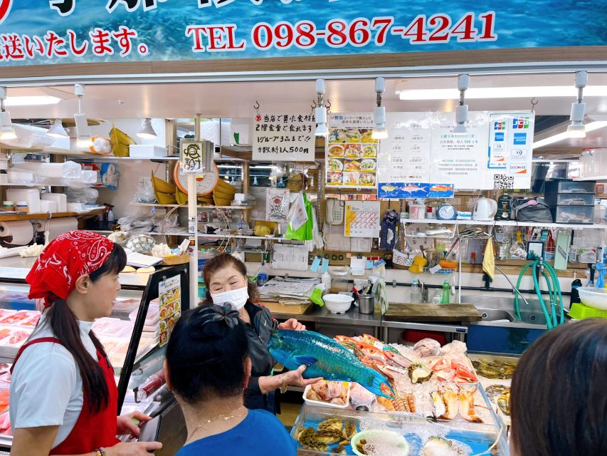 Naha Makishi Public Market : Sushi Making Experience - Reservations and Deadlines