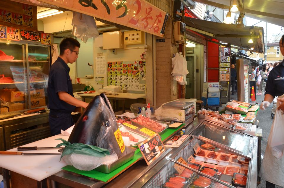 Tokyo: Classic Tsukiji Food Tour - Essential Meeting Point Information