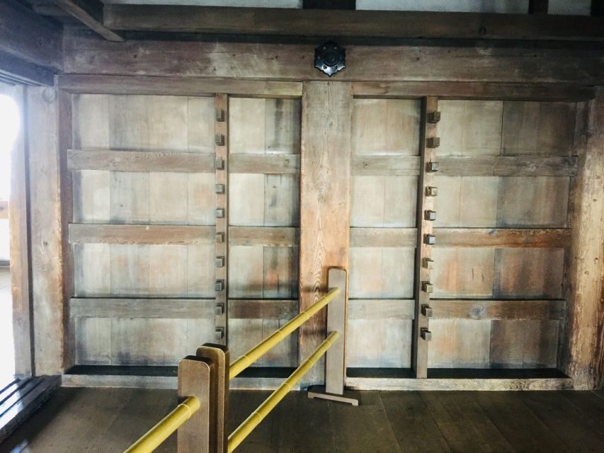 Himeji: Half-Day Private Guide Tour of the Castle From Osaka - Just The Basics